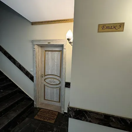 Lägenhet за гости сънрайз флора бийч Pomorie